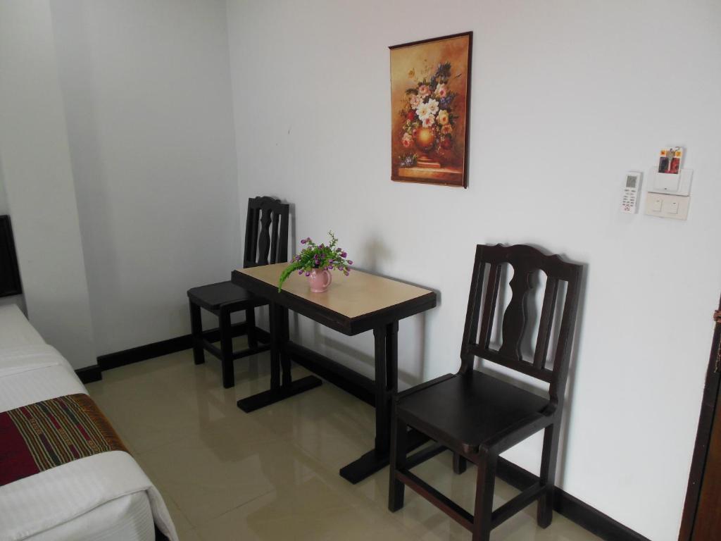 Hotel The Family Grand à Udon Thani Extérieur photo